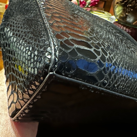 Michael Kors Satchel - Picture 5 of 15